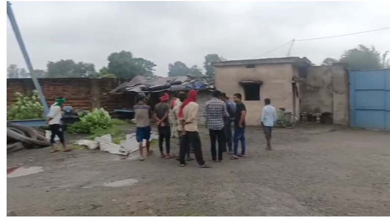 koderma mai bijlee pole factory mai hadsa 