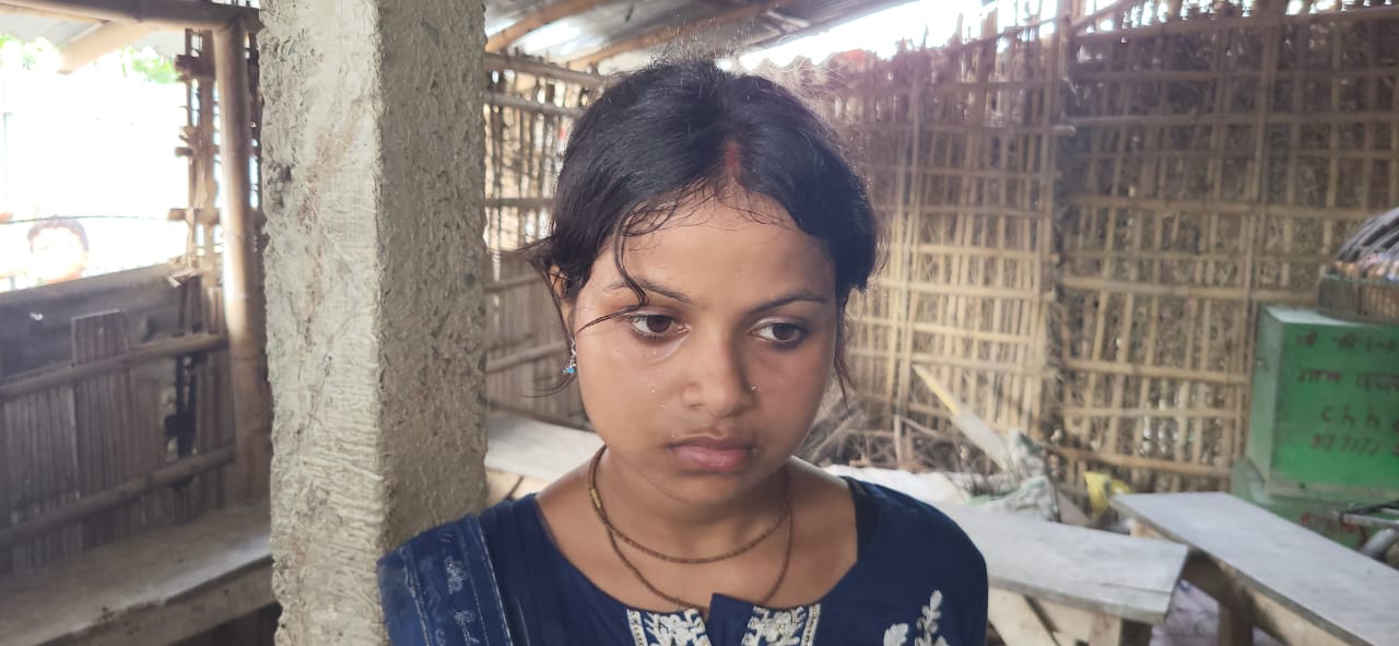 In Katihar, a married woman was caught in an objectionable situation with her lover, there was a stir in the village.