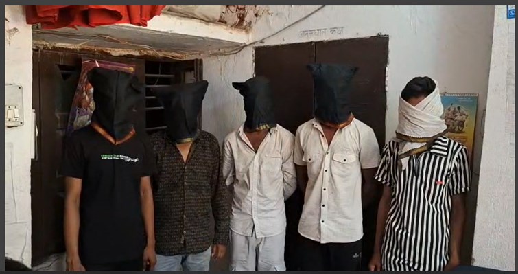 aparadhiyon ke mansube per fira pani 