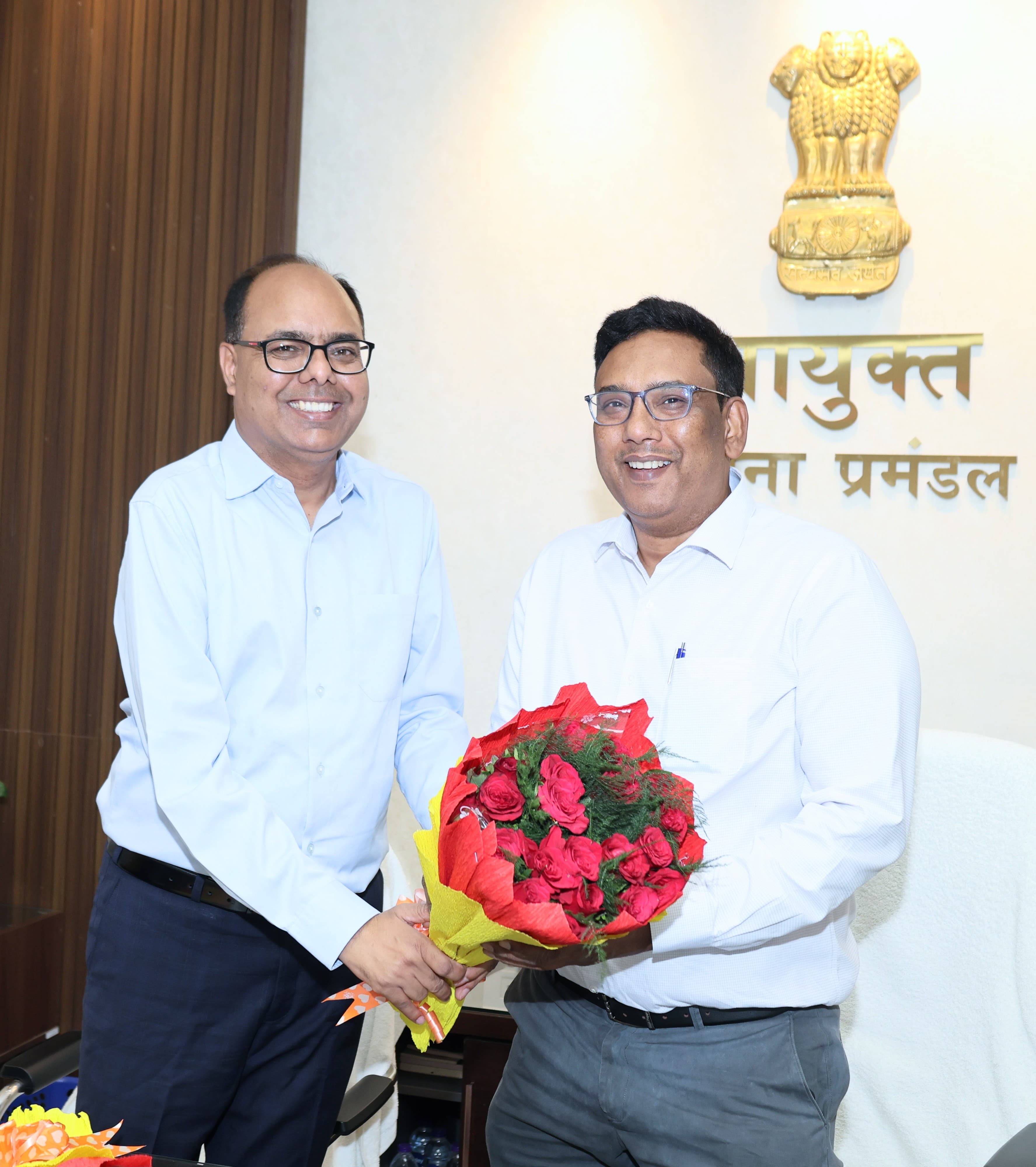 Transparency, accountability and sensitivity will be strengthened in the administration, said Dr. Chandrashekhar Singh after assuming charge as Divisi