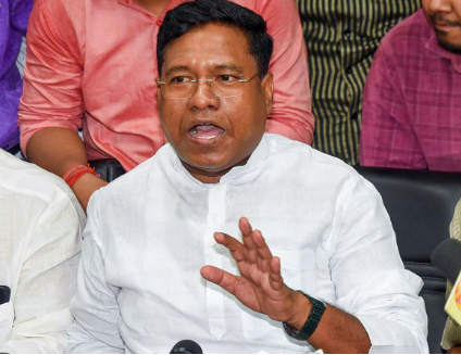 Dalit, backward and extremely backward communities are with NDA, Minister Santosh Suman attacked RJD and Congress