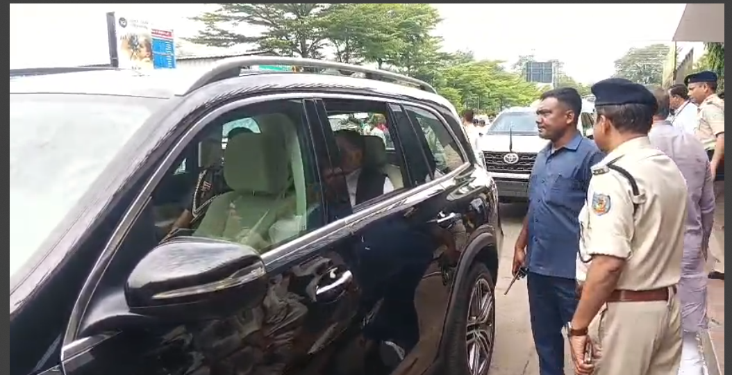 rajyapal santosh gangwar pahunche jamshedpur 