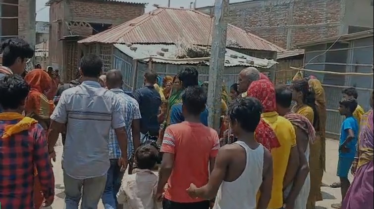 Mother dies under suspicious circumstances in Katihar, baby girl's condition critical, in-laws accused of killing her by poisoning her