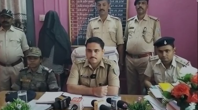 Chatra police took major action against drug traffickers, arrested a smuggler