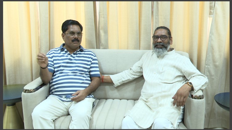 cm hemant pahunche mantri yogendra prasad ke aawas 