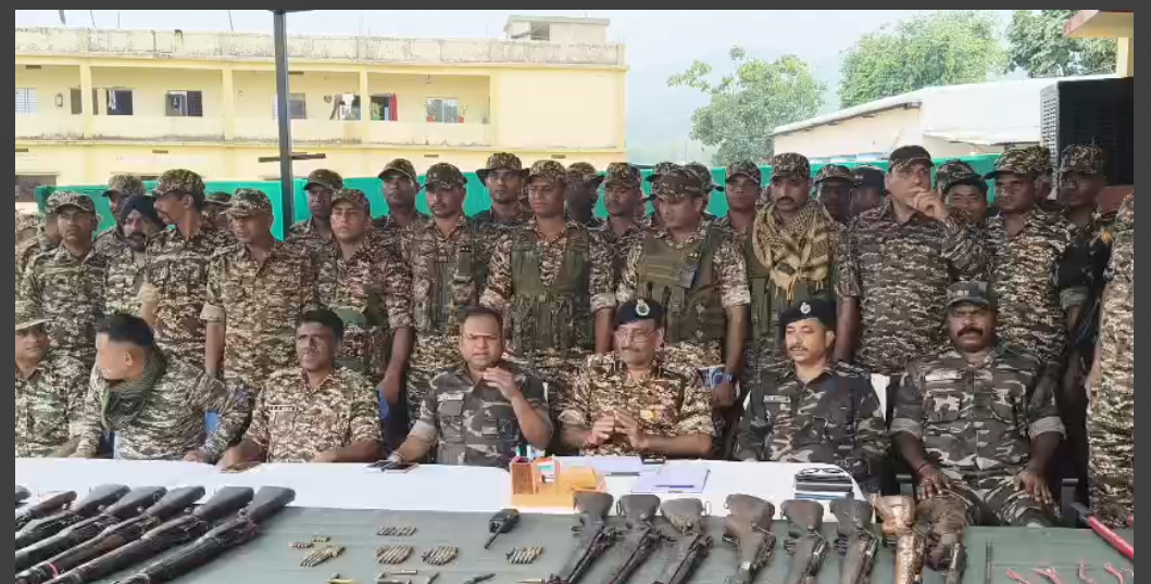 naxaliyon ke khilaf surakshabalon ki badi karrawai