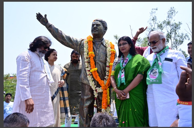sw.durga soren ki punyatithi aaj 