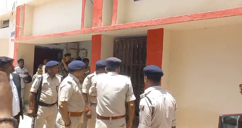 Five prisoners escaped from court premises during hearing in Samastipur, one caught, search for 4 continues