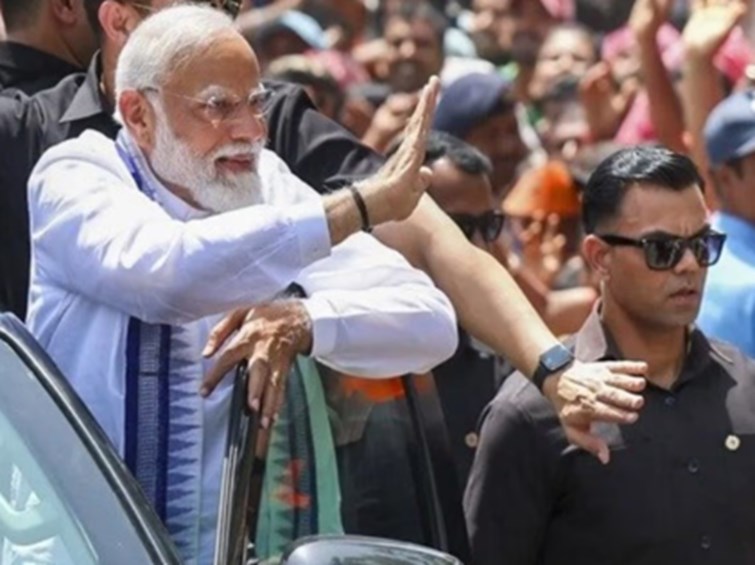 PM Modi will reach Bihar today on his two-day visit, will hold a 5 km long road show in Patna and a meeting in Bikramganj of Sasaram