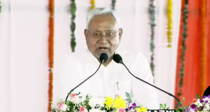 CM Nitish Kumar also joined PM Modi in Rohtas rally, said- Bihar has developed a lot under the leadership of PM Modi
