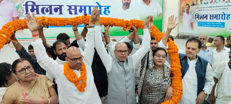 Congress called PM Modi's road show a flop, JDU supported it
