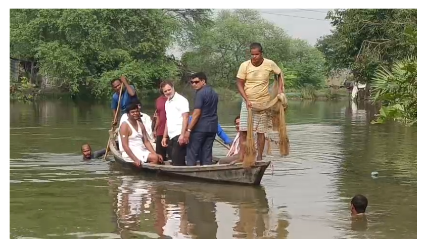 begusarai mai raili mai rahul gandhi ka naya andaj 