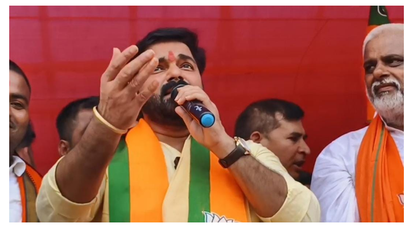 bjp ke star pracharak pawan singh ne kiya chunavi sabha 