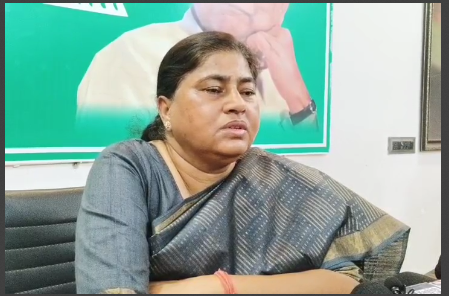 jdu pratyashi leshi singh ka papu yadav per aarop