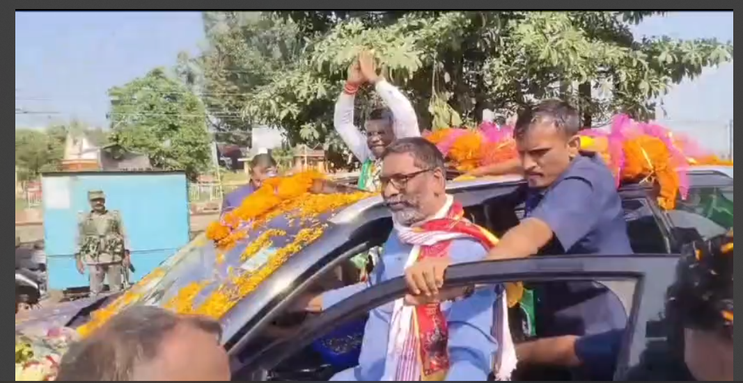 ghatshila mai cm hemant soren ne kiya road show