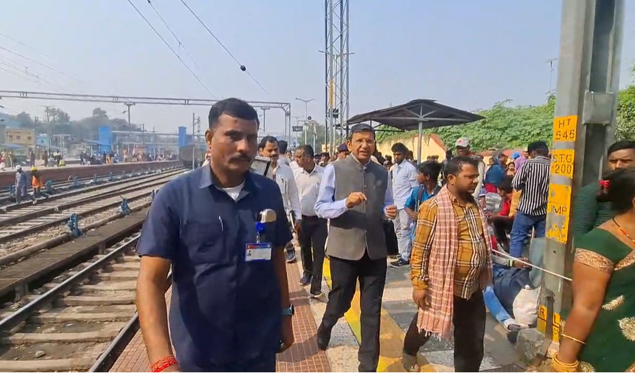 Important instructions given regarding the convenience and safety of passengers