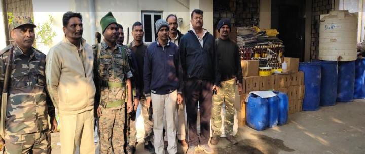 Illicit liquor worth Rs 20 lakh recovered in Jhinkapani