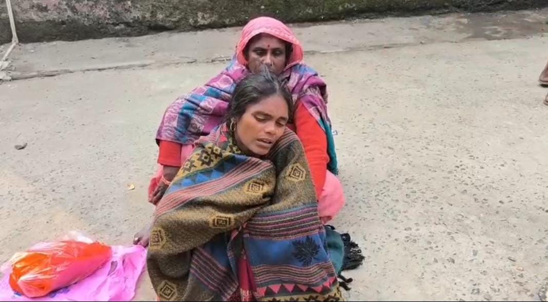 Dead body of newly married woman found hanging in Saharsa