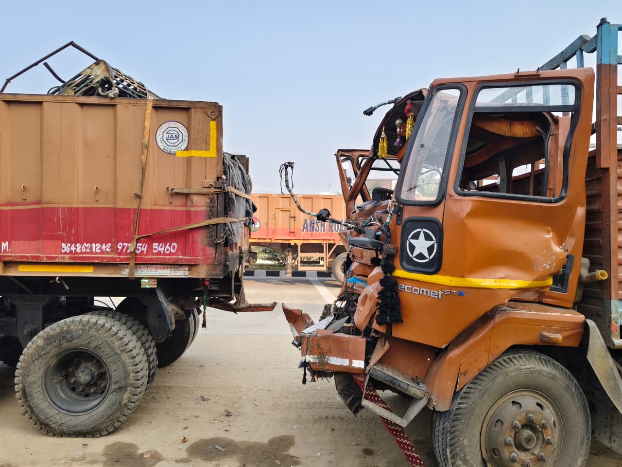 Truck driver tragically dies in road accident while overtaking and hurrying towards Bihar UP border cross