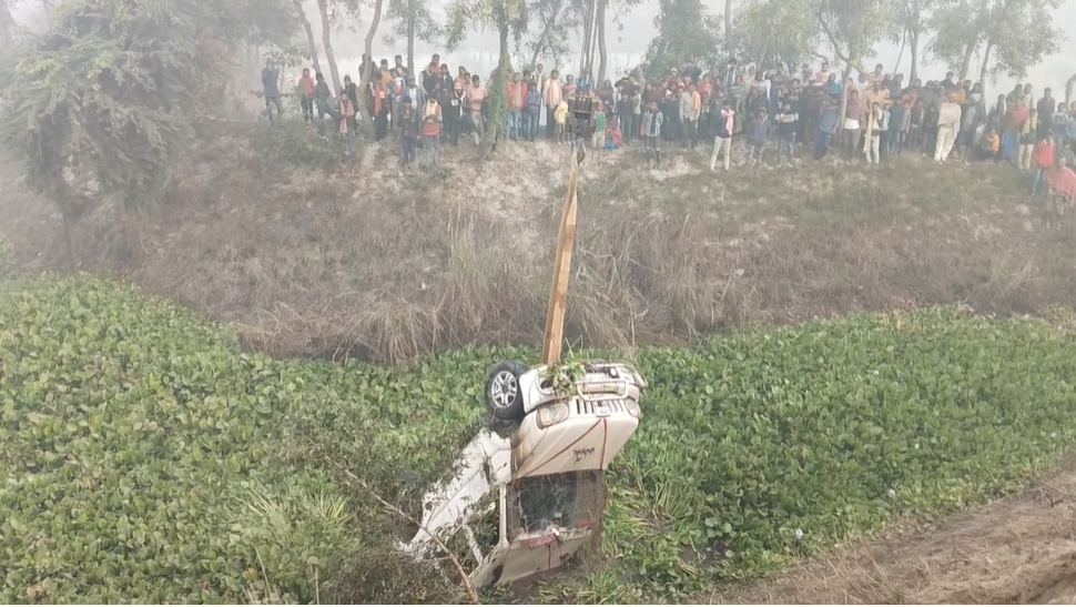 Two wedding guests including groom's companion died