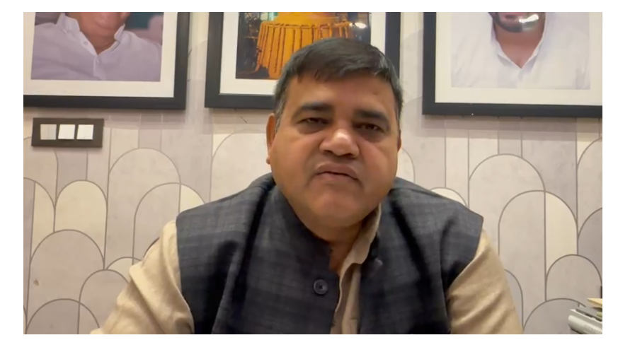 mantri ke swagat mai harsha fairing per siyasat tej