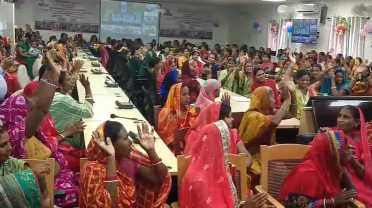 15 thousand Jeevika Didi benefited from the Chief Minister's Women Employment Scheme.