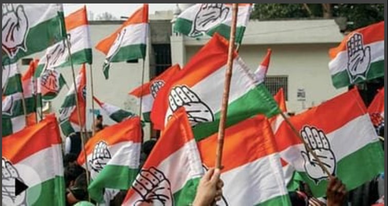 jharkhand congress ka niyam kagjon tak simit 