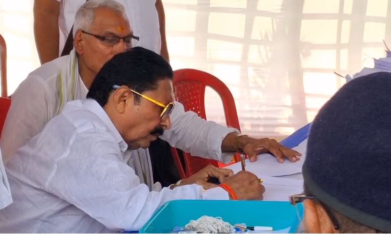 Anant Singh arrives to file nomination from Mokama