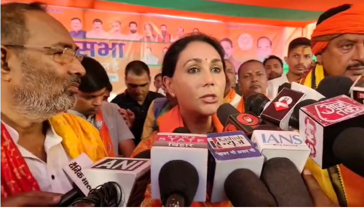Addressing the nomination meeting, Diya Kumari reminded of Bihar before 2005