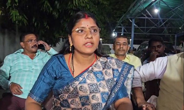 A wave of resentment rises in Congress, District Council President Naina Kumari makes a big statement