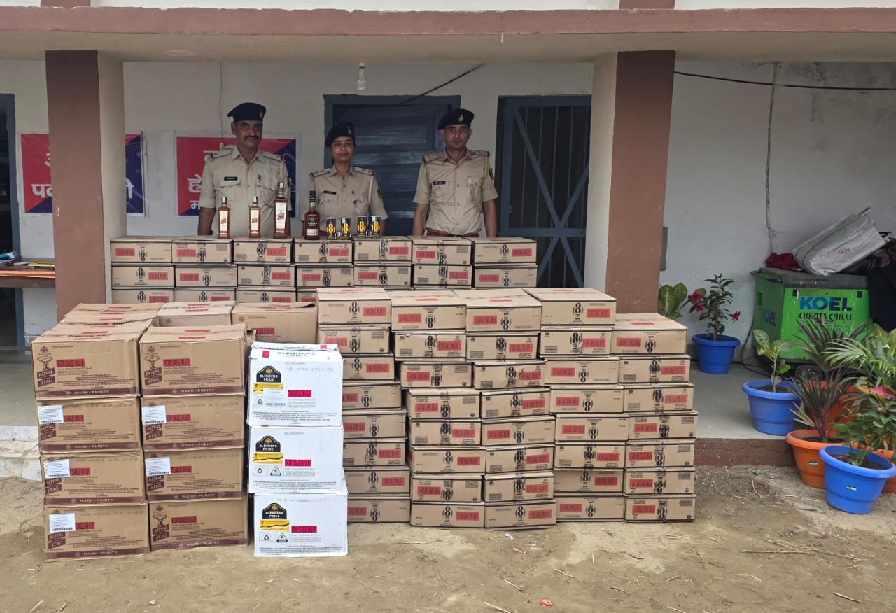 1128 liters of foreign liquor recovered from two Boleros