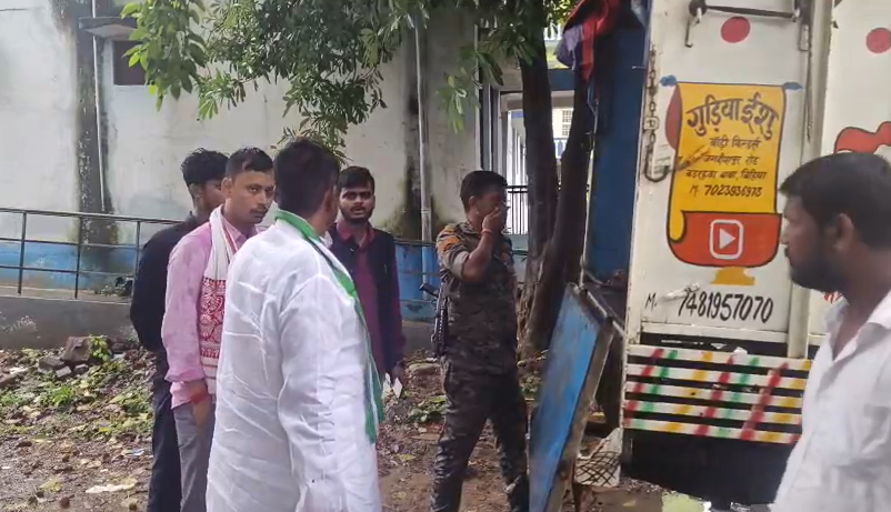 Father and son shot dead, dead bodies returned before engagement