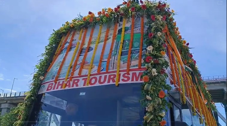  Double decker bus service started for tourists