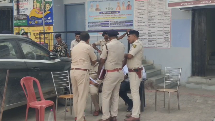 The accused arrested after attacking the police team died in custody
