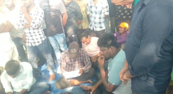 Workers held a meeting against the management and said that the management is adopting a double policy
