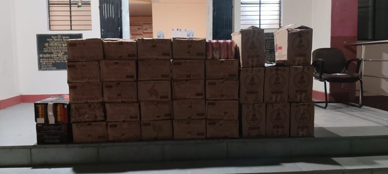 A huge amount of illegal foreign liquor recovered from Mahuli Ghatia area