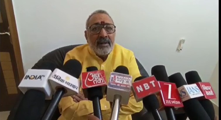 Giriraj Singh targeted Tejashwi, said- 'If Lalu ji had not done the fodder scam, how much development would Bihar have had?'