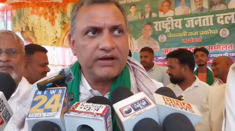 Sudhakar Singh accused the Bihar government and said, "The government has destroyed the basic spirit of the Panchayats"