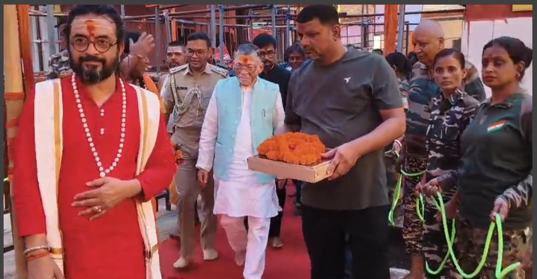 rajyapal santosh gangwar pahunche deoghar