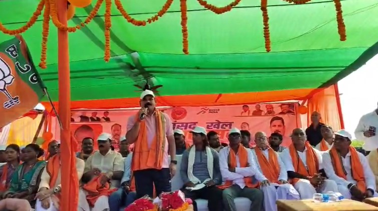 Union Minister of State Satish Chandra Dubey inaugurated the MP Sports Festival.