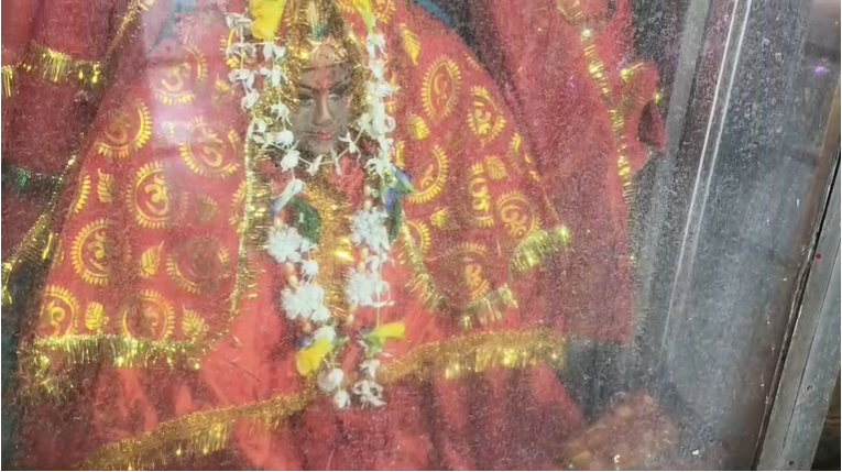 Mother Nardevi resides in the dense forests of Valmikinagar, attracting a large number of devotees during Navratri.