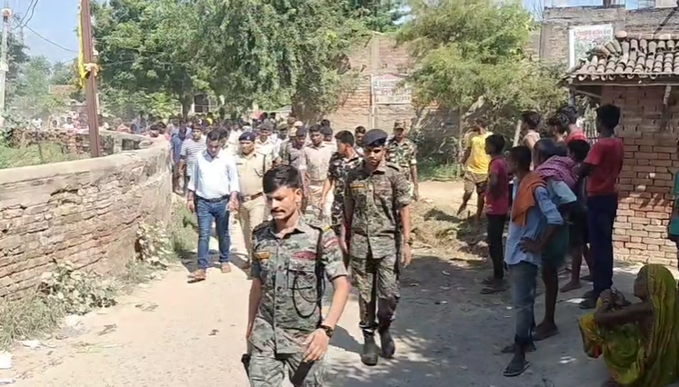 Criminals gunned down the former district president of the Brahmarshi Sena.