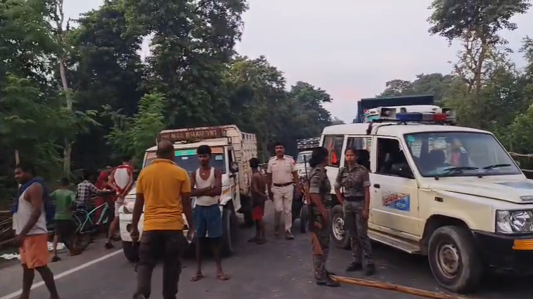 Scorpio crushed two labourers, died on the spot