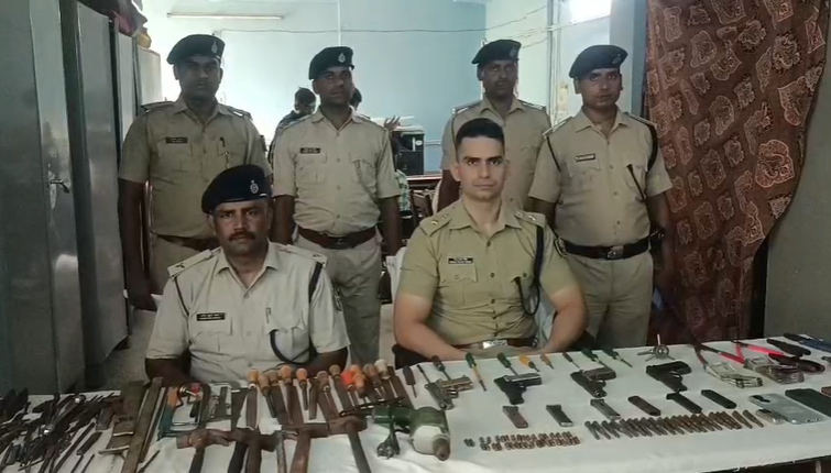 Illegal weapons recovered from flat, 2 people arrested