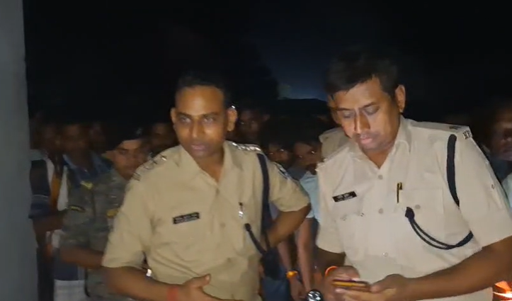 The head of the village was shot dead in Samastipur; he had been the head of the panchayat for three terms.