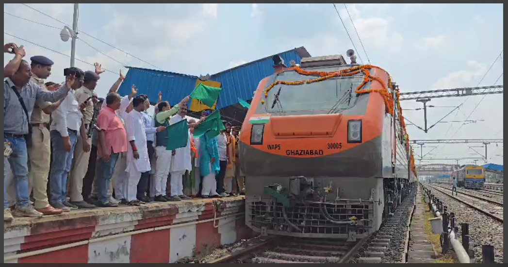 amrit bharat train ka thawe railway station se shubharambh