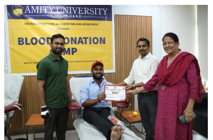 amity university jharkhand mai 2 pramukh karyakram