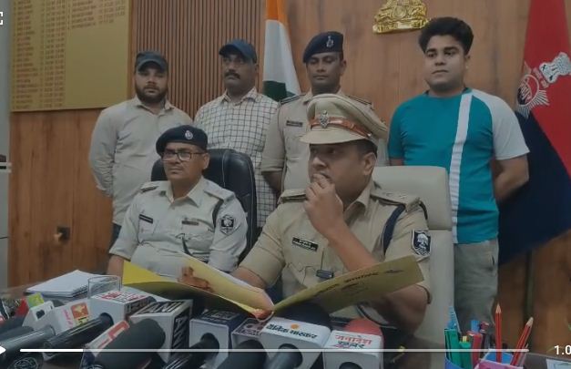 siwan police ki karwai