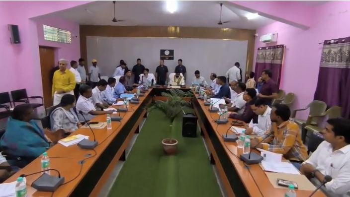 mantri haffijul hasn action mein