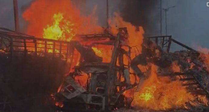 bhisan hadse mein baal baal bachey log